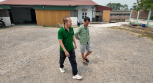 Áp dụng mô hình chăn nuôi cám trộn 